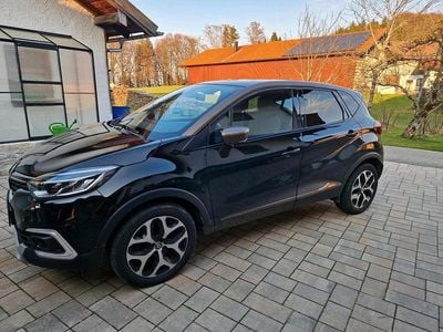 Gebraucht Renault Captur 120 PS (88 kW) 2017 Schwarz SUV