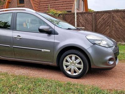 Gebraucht Renault Clio II 75 PS (55 kW) 2010 Kleinwagen