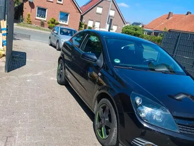 Gebraucht Opel Astra 105 PS (77 kW) 2007 Schwarz Kleinwagen