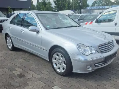 Gebraucht Mercedes C230 Elegance 204 PS (150 kW) 2005 Silber Limousine