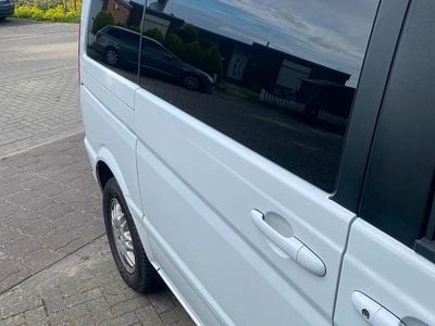 Mercedes Viano