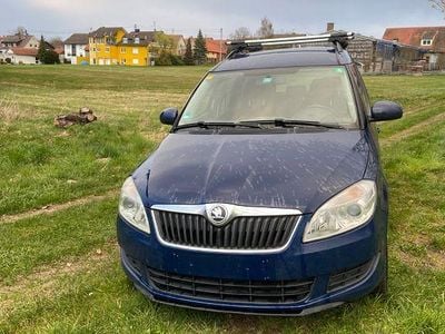 Gebraucht Skoda Roomster Ambition 105 PS (77 kW) 2015 Blau Van / Kleinbus
