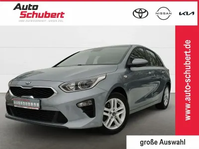 Usado Kia Ceed Vision 99 CV (72 kW) 2020 Plateado Utilitario
