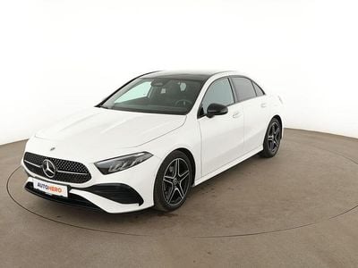 Gebraucht Mercedes A200 AMG line 2024 Weiß Limousine