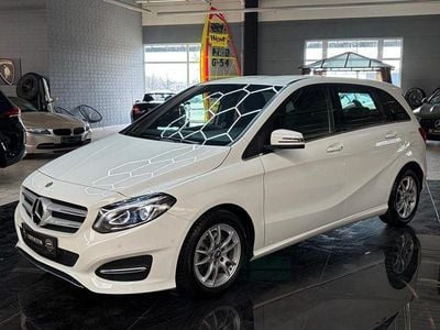 Gebraucht Mercedes B200 Business 156 PS (114 kW) 2017 Weiß Van / Kleinbus