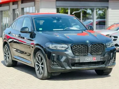 Gebraucht BMW X4 M Sport 190 PS (139 kW) 2022 Black sapphire metallic SUV