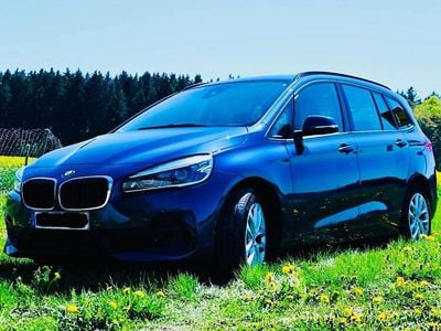 Second-hand BMW 218 Advantage 150 CP (110 kW) 2022 Albastru Break