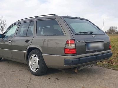 Usata Mercedes 200 118 CV (86 kW) 1992 Grigio Station wagon
