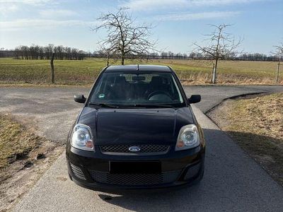 Gebraucht Ford Fiesta 69 PS (50 kW) 2007 Schwarz Kleinwagen