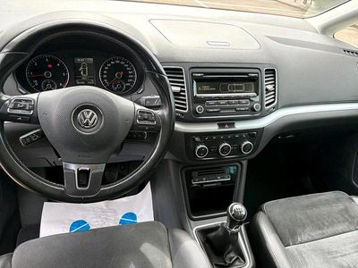Gebraucht VW Sharan 140 PS (102 kW) 2015 Blau Van / Kleinbus