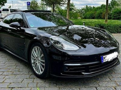 Porsche Panamera 4