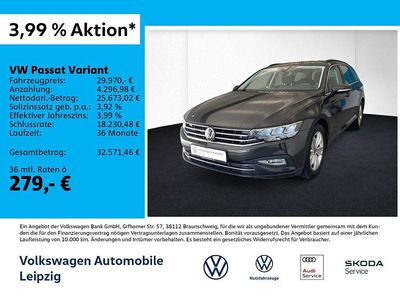 Grau Gebraucht 2023 VW Passat Business Kombi | 31.310 € (Fairer Preis)