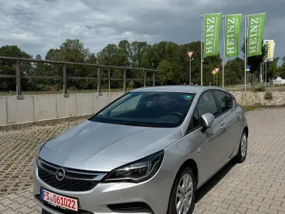 Gebraucht Opel Astra 125 PS (91 kW) 2017 Grau Limousine