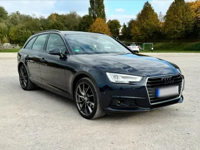 Używany Audi A4 Comfort 190 KM (139 kW) 2018 Niebieski Kombi