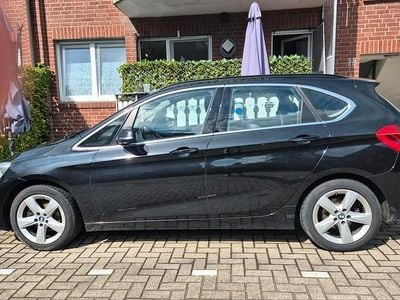 Gebraucht BMW 216 Active Tourer 116 PS (85 kW) 2015 Schwarz Van / Kleinbus