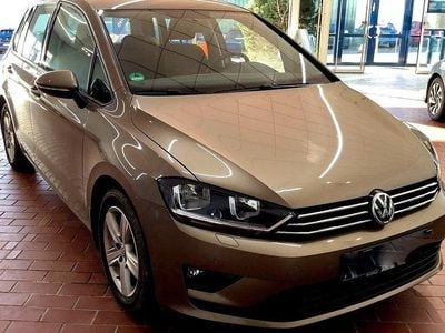 Gold Gebraucht 2015 VW Golf Sportsvan Van / Kleinbus | 7.999 € (Superpreis)