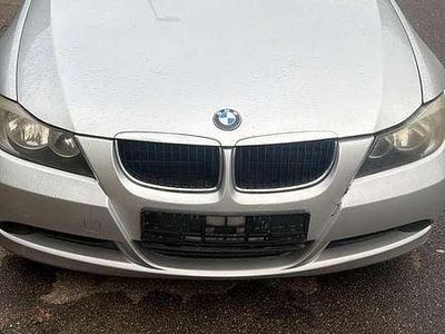 Gebraucht BMW 320 163 PS (119 kW) 2008 Limousine