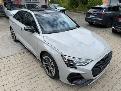Gebraucht Audi S3 Sport 333 PS (244 kW) 2025 Grau Limousine