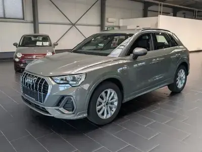 Gebraucht Audi Q3 S-Line 150 PS (110 kW) 2023 Grau SUV