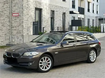 Gebraucht BMW 520 Sport Line 184 PS (135 kW) 2011 Braun Kombi