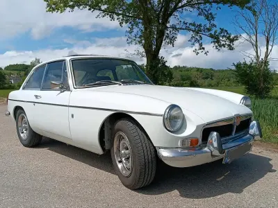 Używany MG B GT 95 KM (69 kW) 1972 Biały Coupe