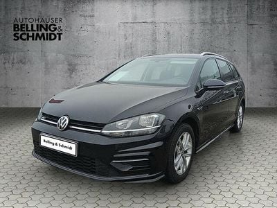 Deep black perleffekt (metallic) Gebraucht 2020 VW Golf VII R-line Kombi | 18.930 € (Fairer Preis)