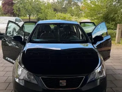 Gebraucht Seat Ibiza Sun 69 PS (50 kW) 2015 Schwarz Limousine