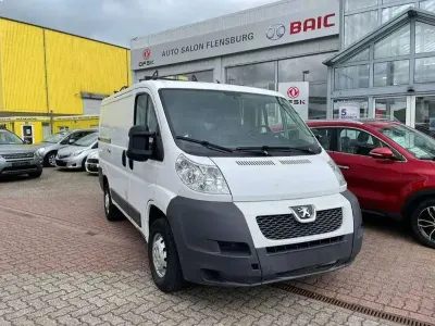 Gebraucht Peugeot Boxer 131 PS (96 kW) 2014 Weiß Van