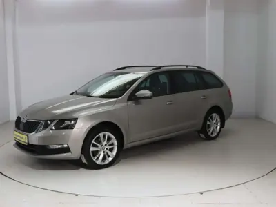 Gebraucht Skoda Octavia Ambition 150 PS (110 kW) 2017 Beige Kombi