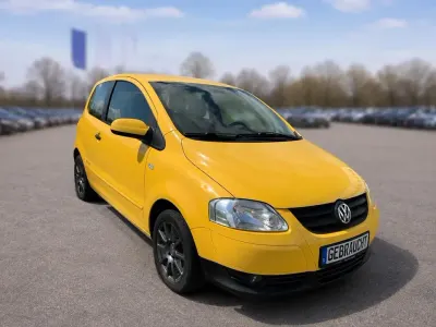 Używany VW Fox 60 KM (44 kW) 2011 Żółty Hatchback