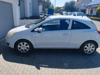 Gebraucht Opel Corsa 60 PS (44 kW) 2008 Weiß Kleinwagen