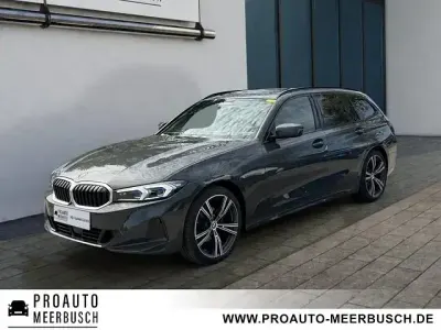 Gebraucht BMW 320 Sport Line 190 PS (139 kW) 2024 Grau Kombi