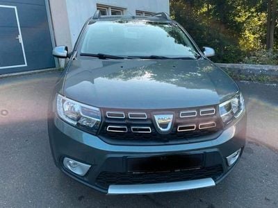 Usata Dacia Sandero Stepway 90 CV (66 kW) 2018 Grigio Utilitaria