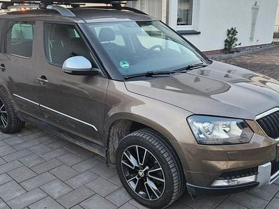 Gebraucht Skoda Yeti Adventure 140 PS (102 kW) 2014 Braun SUV