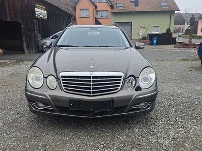 Mercedes E320