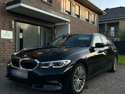 Gebraucht BMW 320 Sport Line 190 PS (139 kW) 2020 Schwarz Kombi