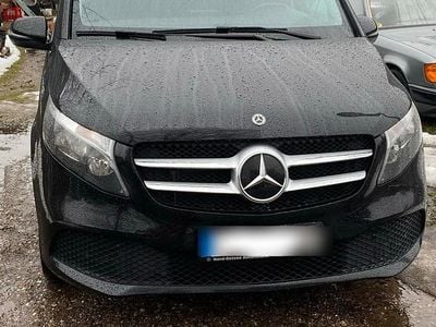 Gebraucht Mercedes V220 163 PS (119 kW) 2019 Schwarz Van / Kleinbus