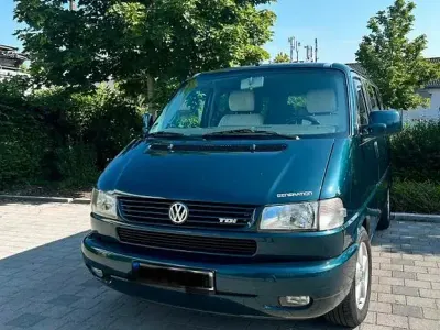 Gebraucht VW Multivan 102 PS (75 kW) 2002 Grün Van / Kleinbus