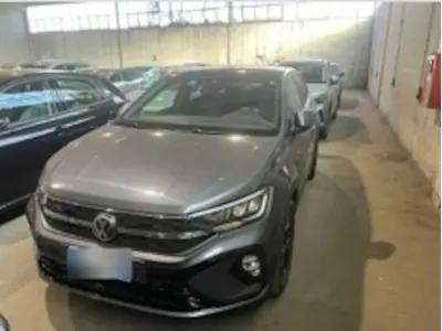 Gebraucht VW Taigo R-line 116 PS (85 kW) 2025 Grau SUV