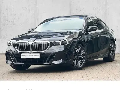 Second-hand BMW 520 M Sport 208 CP (152 kW) 2025 Negru Berlinǎ