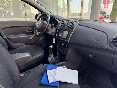 Schwarz Gebraucht 2016 Dacia Logan Prestige Limousine | 8.699 € (Etwas zu teuer)