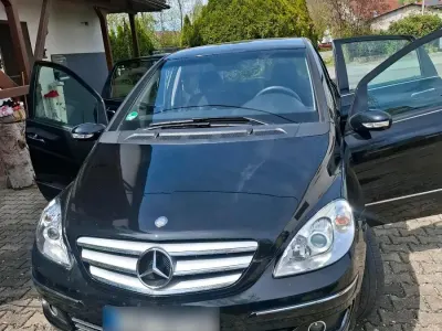 Gebraucht Mercedes B200 136 PS (100 kW) 2006 Schwarz Van / Kleinbus