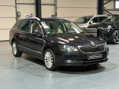 Gebraucht Skoda Superb Elegance 170 PS (125 kW) 2014 Schwarz Kombi