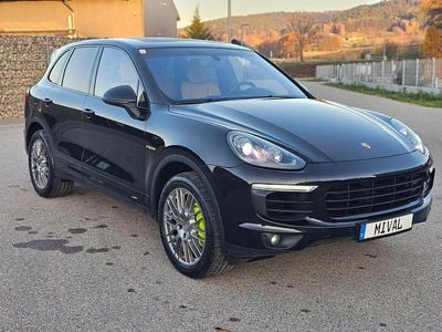 Porsche Cayenne S E-Hybrid