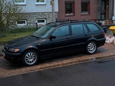 Second-hand BMW 318 150 CP (110 kW) 2004 Negru Break