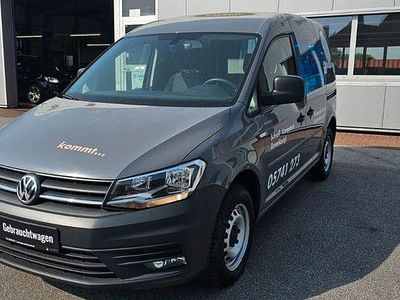 Usata VW Caddy 102 CV (75 kW) 2018 Grigio Monovolume