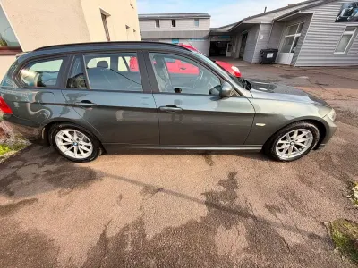 Gebraucht BMW 318 Exclusive 143 PS (105 kW) 2011 Kombi
