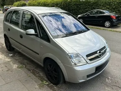 Gebraucht Opel Meriva 125 PS (91 kW) 2003 Silber Van / Kleinbus