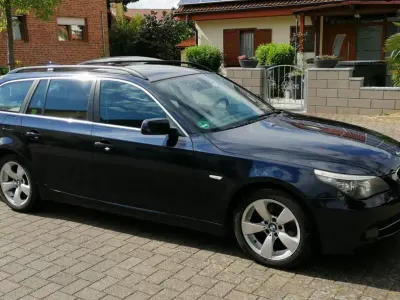 Gebraucht BMW 520 177 PS (130 kW) 2008 Blau Kombi