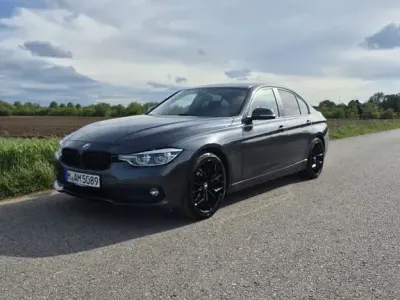 Gebraucht BMW 320 Sport Line 190 PS (139 kW) 2017 Grau Limousine